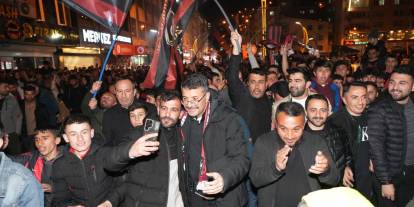 Vali Ali Çelik, Zapspor taraftarları ile buluştu