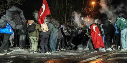 İstanbul’da Protestoculara Polis Müdahalesi