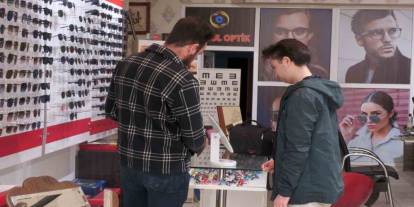 Sahte Güneş Gözlükleri Göz Sağlığını Tehdit Ediyor