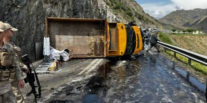 Hakkari-Van Karayolunda Trafik Kazası: 2 Yaralı