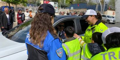 Hakkari'de Özel öğrencilere trafik bilinci eğitimi