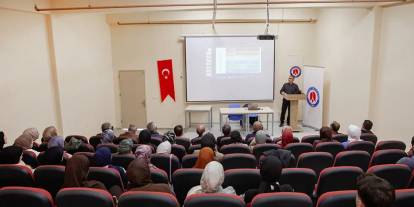 Hakkari'de Zap Akademisi seminerleri düzenlendi