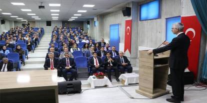 Bakan Yardımcısı Hakkari'de Eğitimcilere Seslendi