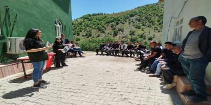 Hakkari ve ilçelerinde şap hastalığı bilgilendirmesi yapıldı