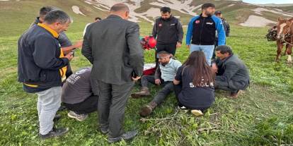 Dağda ot toplarken bayılan genç kurtarıldı