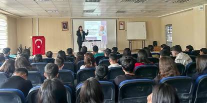 Hakkari'de “Herkes İçin Bilim” ve “Her Yerde Bilim”  konferansı düzenlendi