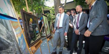 Başkan Demir "Karma resim sergisine katıldı"