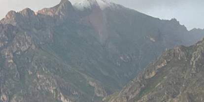 Hakkari’de Haziran Sürprizi: Sümbül Dağı beyaza büründü