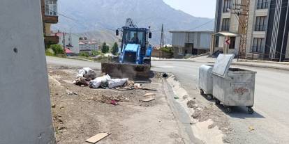 Hakkari'de moloz ve çöp tepkisi