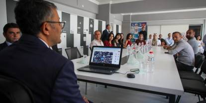 Vali Ali Çelik, 4.672 öğretmene çevrim içi seslendi