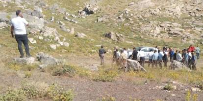 Keşif ekibini taşıyan araç şarampole yuvarlandı: 5 ölü