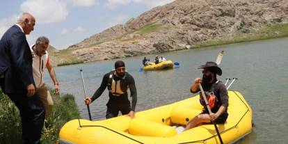 Bakan Ersoy, Cilo Sat Gölü'nde Rafting Yaptı