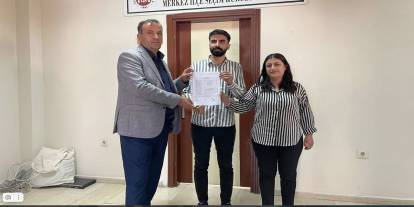Dem Parti eş başkanları Kanat ve Tan mazbatalarını aldı
