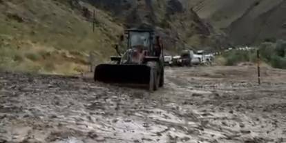Yüksekova yolunda ulaşım normale döndü