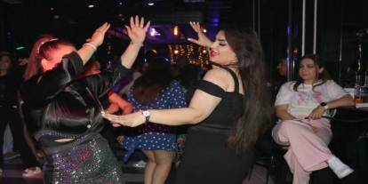 İranlılar Van'da gönüllerince eğlendi