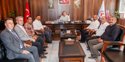 Muhtarlar dışarıda gelen öğrencilerimize sahip çıkalım