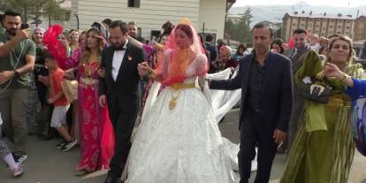 Aşiret mensubu başkana görkemli düğün