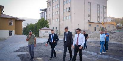 Vali Çelik, ulaşım alanlarında incelemede bulundu