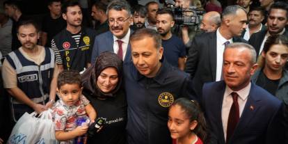 Bakan Yerlikaya'ya sevgi seli