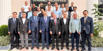 AK Parti Hakkari’de Durmak Bilmiyor