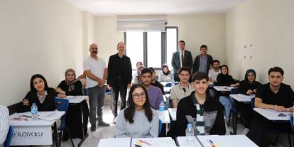 Başkan Şakar ve Kaymakam, Akpınar'dan öğrencilere ziyaret