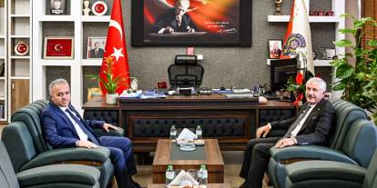 Eski Milletvekili Özbek, Müdür Ayata’yı ziyaret etti