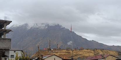 Hakkari ve Çukurca dağları beyaza büründü