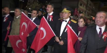 Cumhuriyet Bayramı’nda Hakkari tek yürek oldu