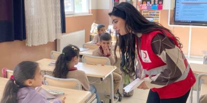 Kızılay Haftası Hakkari’de coşkuyla kutlandı