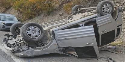 Hakkari Kırıkdağ köy yolunda kaza 2 yaralı