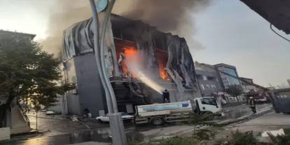 Parfüm deposunda yangın! 6 kişi hayatını kaybetti