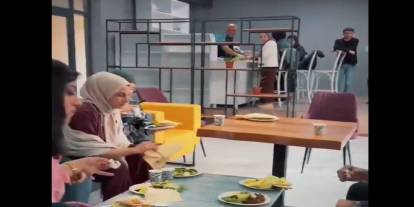 Başkan Şakar Gençlerle kitap Kafe'de buluştu