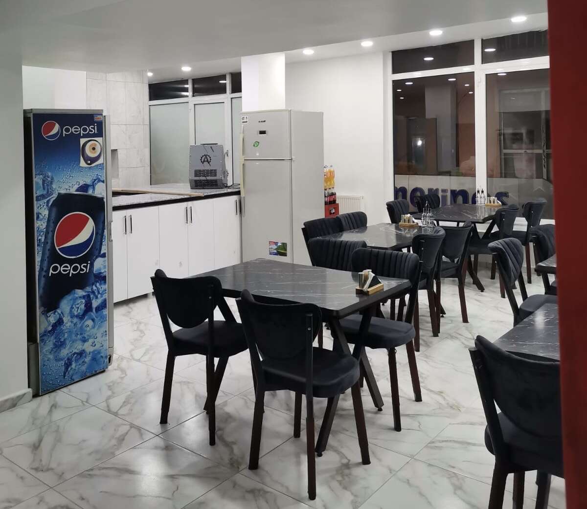 3aa7fb68-7d00-4fc8-8c4f-2a5e77491296