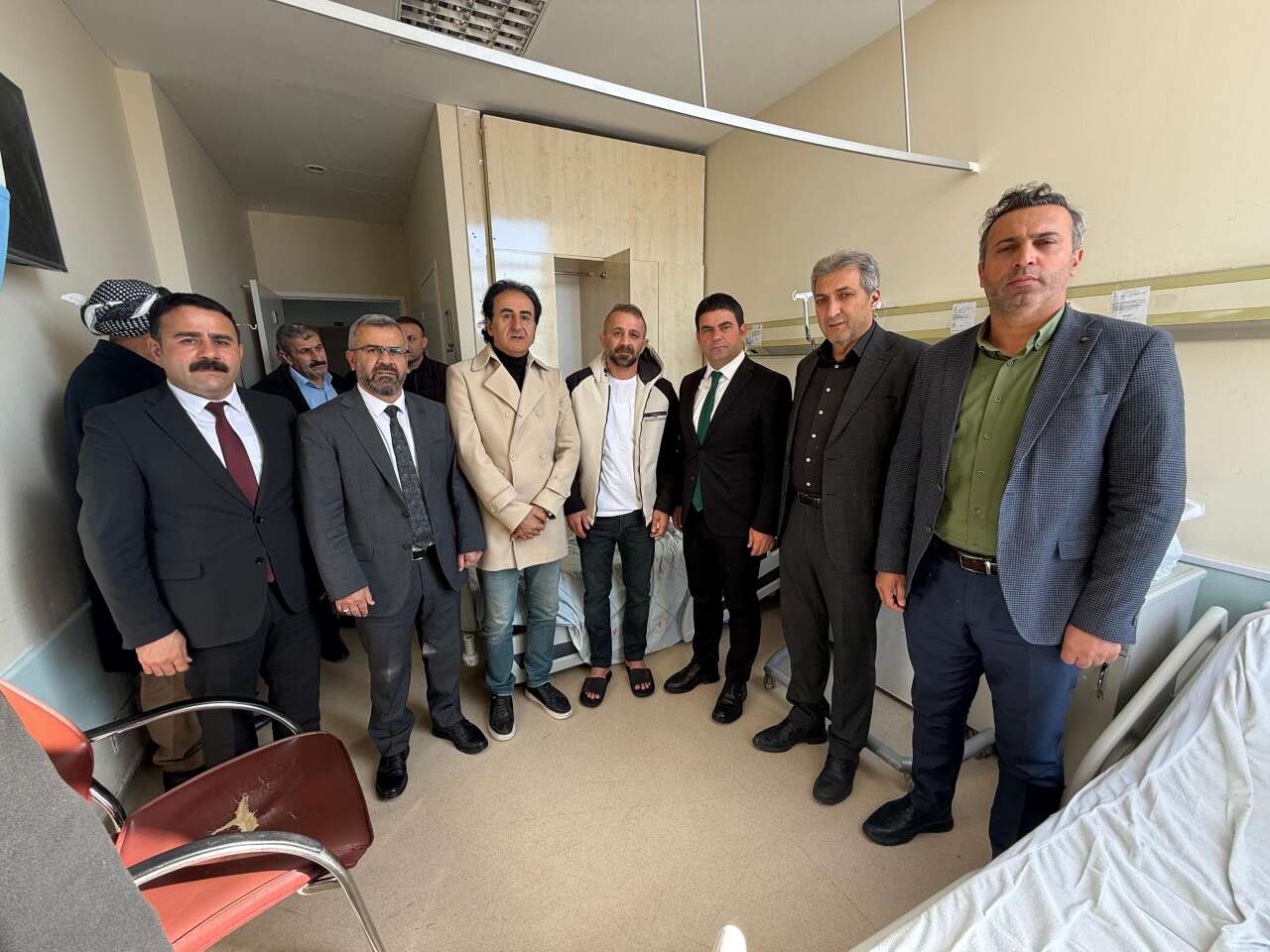 buz-gibi-zap-suyunda-bir-kahraman-mesut-uce