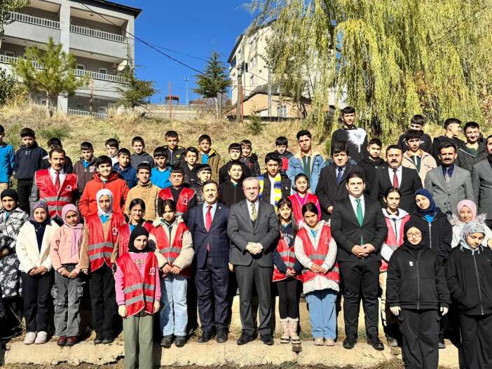 hakkariden-gazzeye-bir-fidan-bir-dua