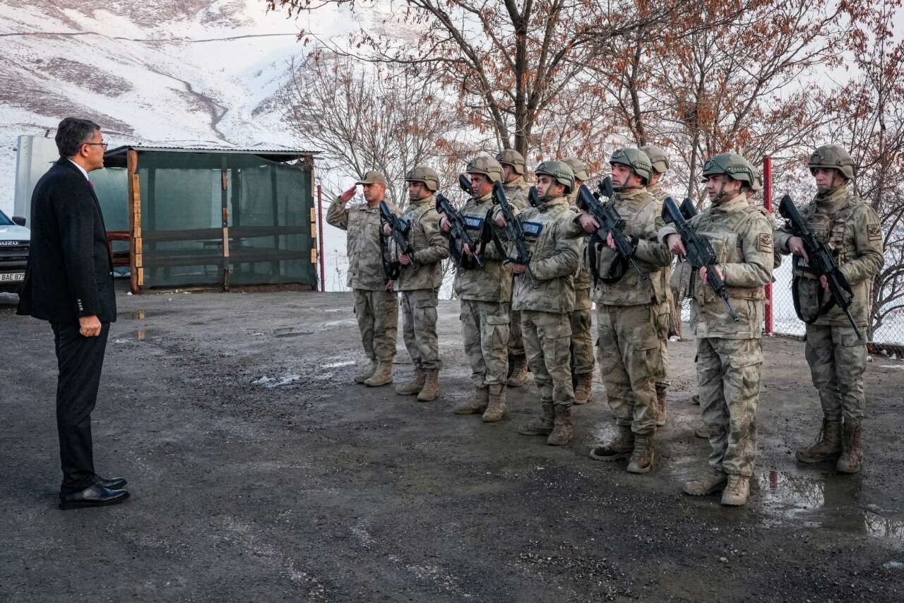 vali-ali-celikten-uzunsirt-jandarma-karakoluna-ziyaret