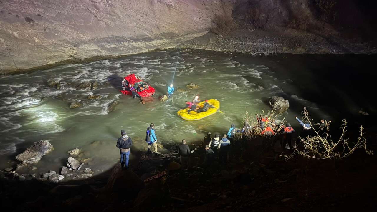 1b23fb37-6c53-4de6-9481-f1a8383de941