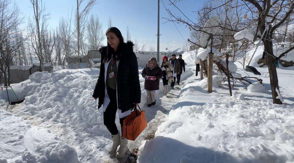 saglik-ordusu-zorlu-cografyaya-meydan-okuyor-2