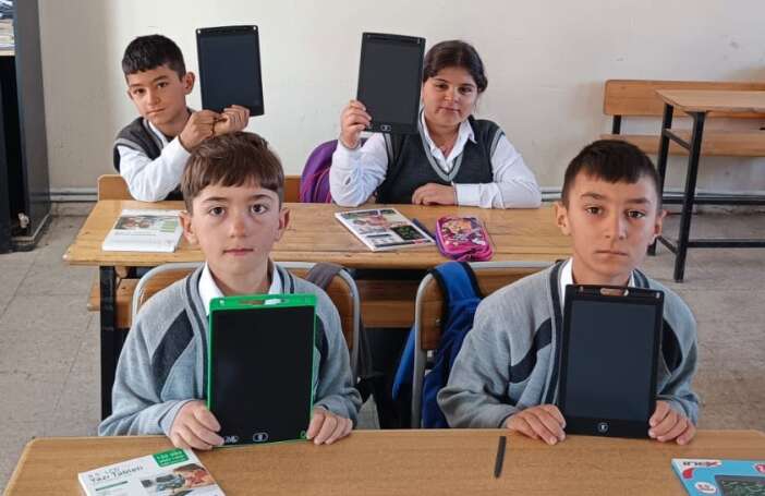 c905a62a-7e61-4242-ad19-fb825800397a