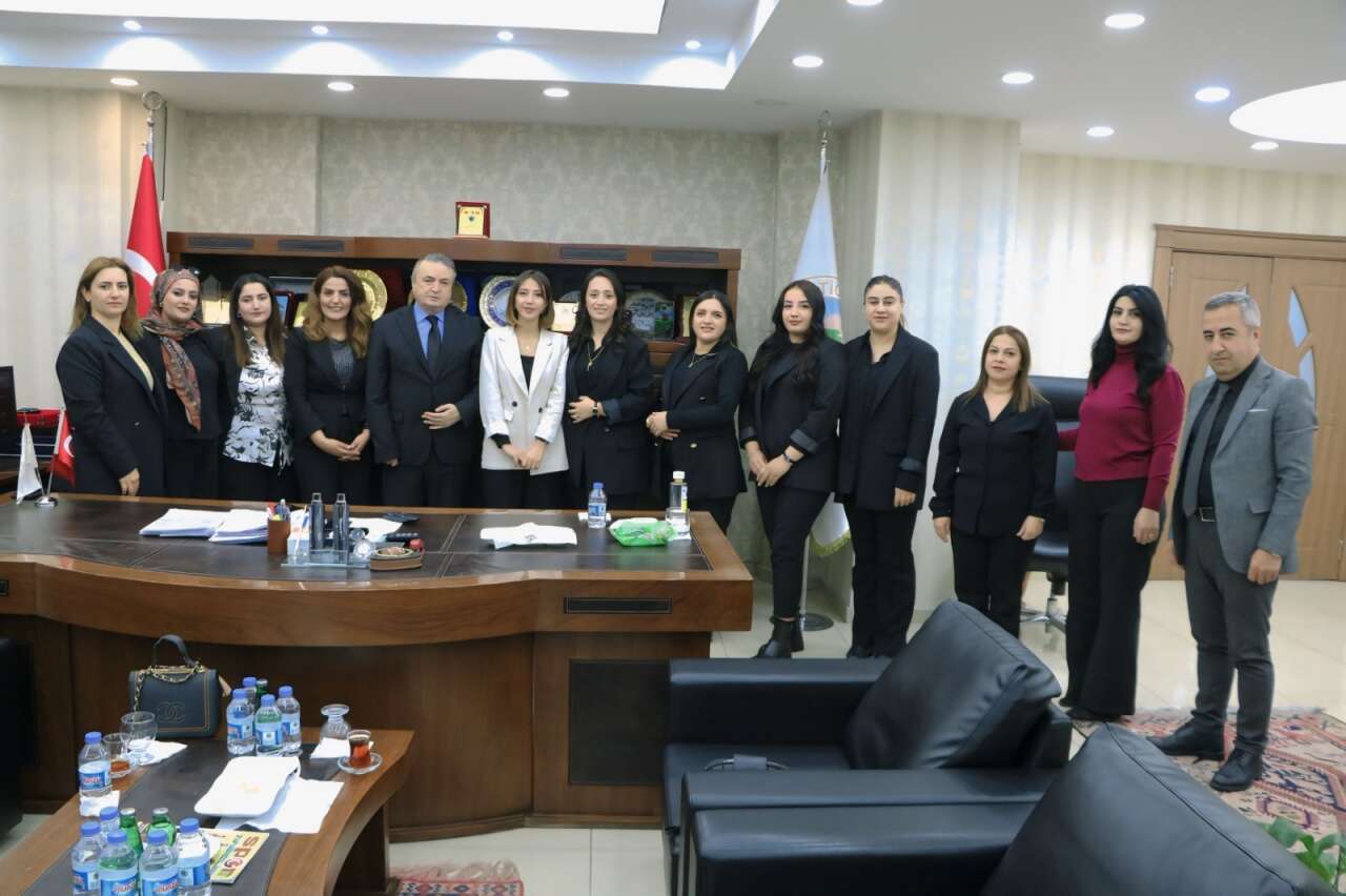 b7080659-4384-40da-a54c-056f988d9bec