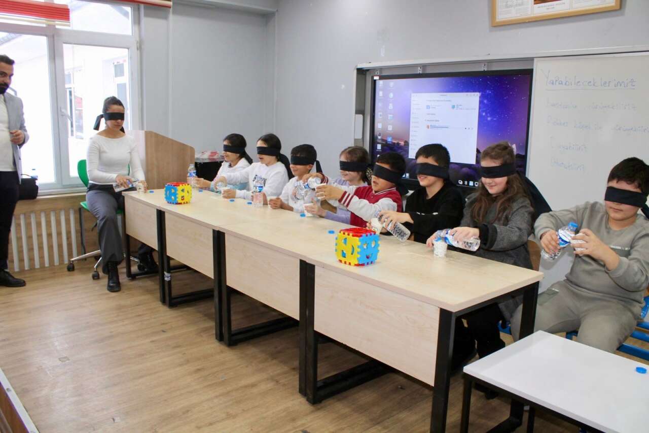 5c9e29e0-3ffe-4f64-b310-cdbce9d02a4c