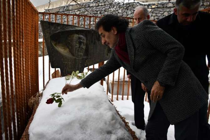 63405bb8-a3df-469e-9ff7-930aae314942