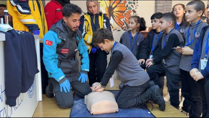 whatsapp-image-2026-02-13-at-13-45-30-jpeg-2