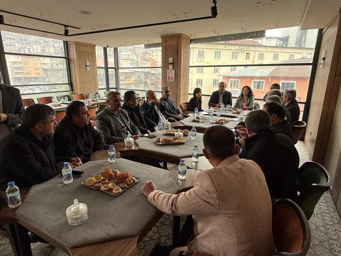 whatsapp-image-2026-02-17-at-16-29-30