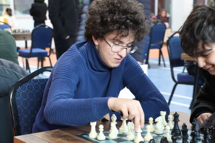 ef049e84-dac1-43f7-b808-7ee93c3f74fe