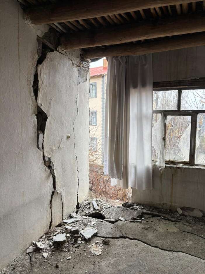 f6c1383c-639a-45de-8cfb-ba4580b95e70