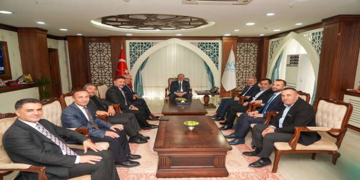 vali-tasyapana-ziyaretler-devam-ediyor-3-piyade-tumen-komutani-tumgeneral-ferat-vural-ve-2