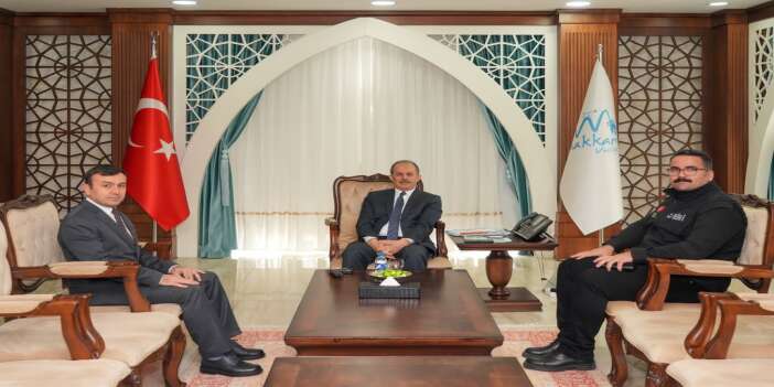 vali-tasyapana-ziyaretler-devam-ediyor-3-piyade-tumen-komutani-tumgeneral-ferat-vural-ve-3