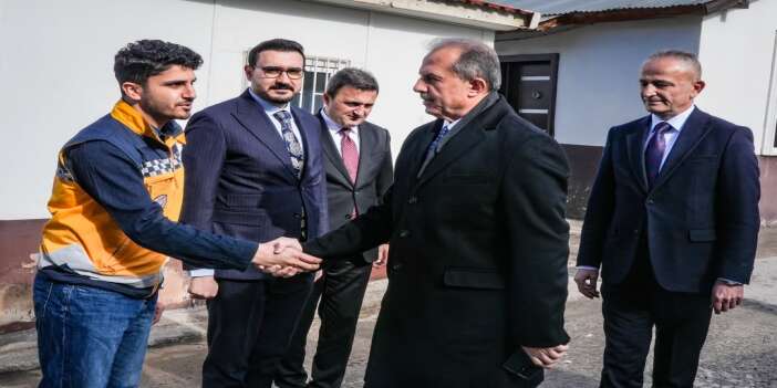 vali-tasyapandan-il-saglik-mudurlugune-ziyaretvali-ibrahim-tasyapan-il-saglik-mudurlugune-2