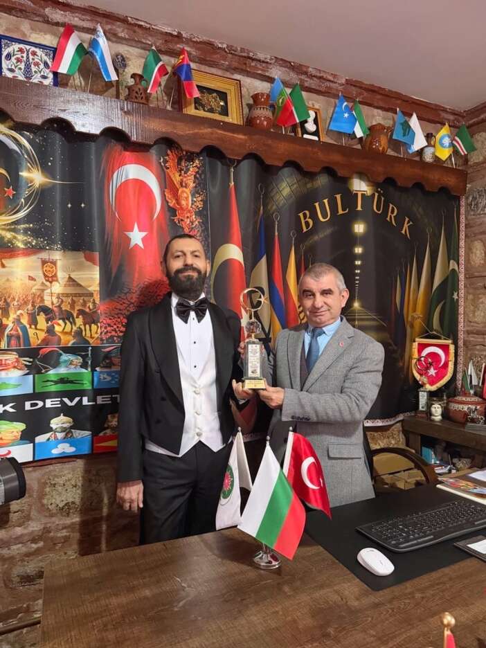 96ebad78-922a-4dcd-9378-f41a183d14fb-1